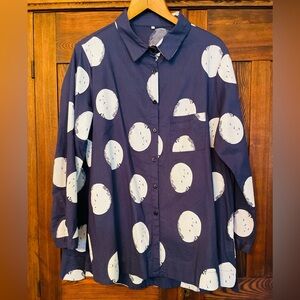 Women’s Size Large Over-Sized Blue Long Sleeve Shirt w/ White Polka Dots
